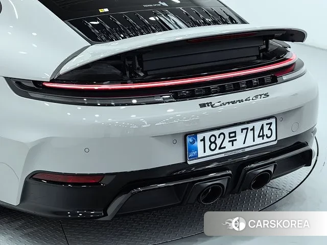 Porsche 911(992) 2025 Жемчужный цвет из Кореи, фото 3