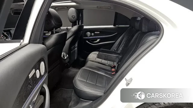 Mercedes-Benz E-Class W213 2018 Белый из Кореи, фото 3