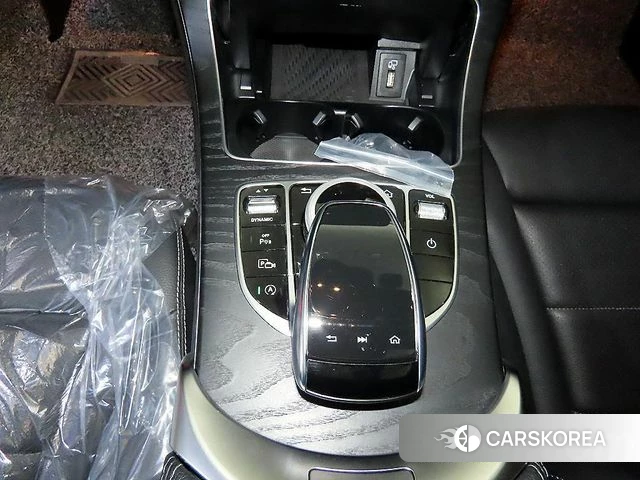 Mercedes-Benz C-Class W205 2021 Белый из Кореи, фото 3