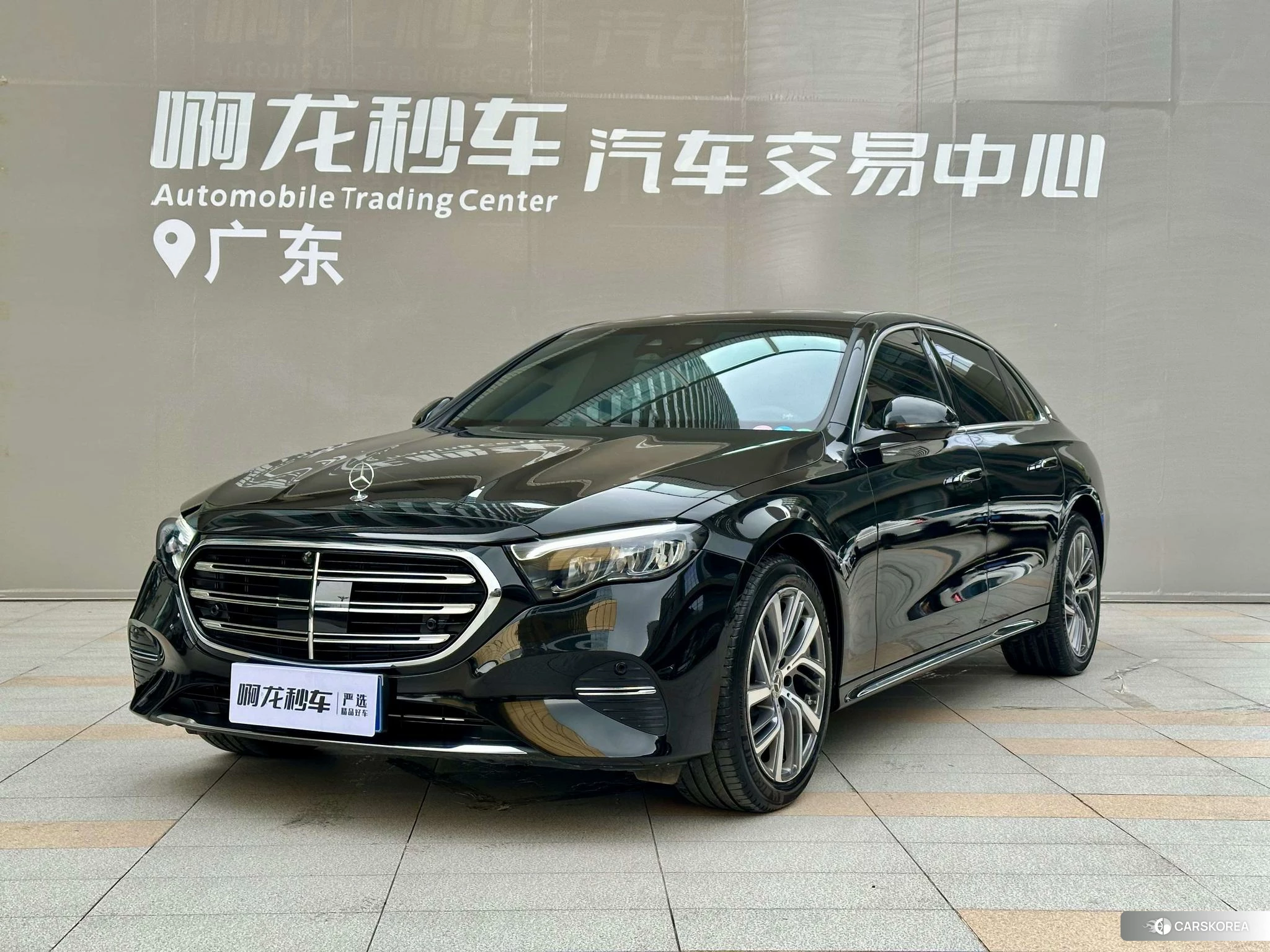 Mercedes-Benz E-class 2025 Черный из Китая, фото 3