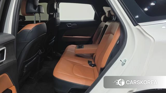 Kia Sportage 5th Generation Hybrid 2024 Белый из Кореи, фото 3