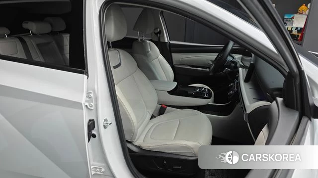 Hyundai The New Tucson (NX4) 2024 Белый из Кореи, фото 3