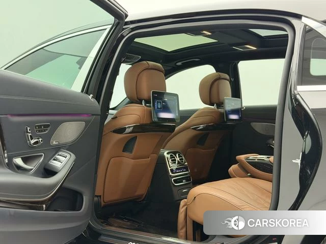 Mercedes-Benz Maybach S-class 2021 Черный из Китая, фото 3