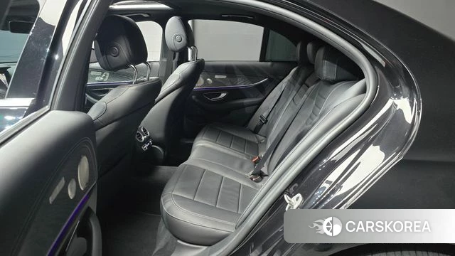 Mercedes-Benz E-Class W213 2022 Черный из Кореи, фото 3
