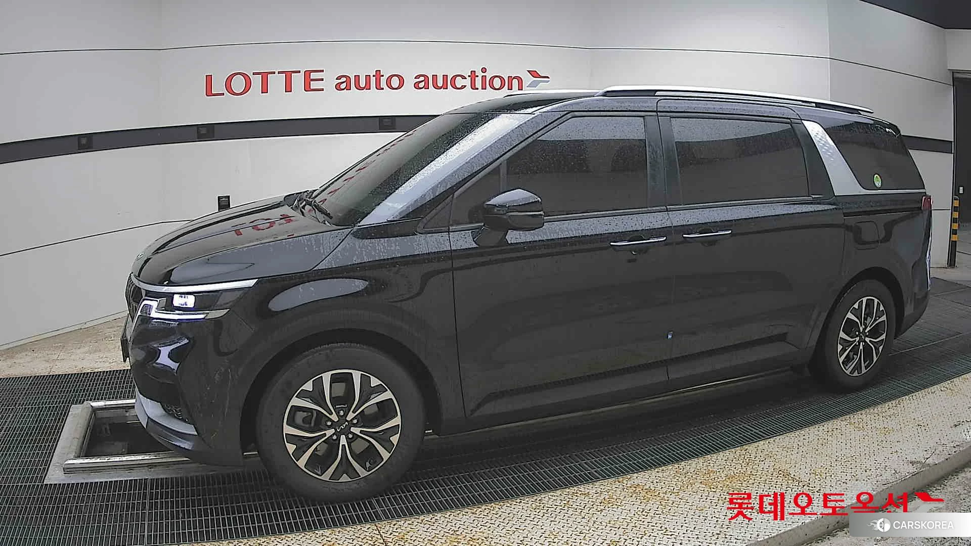 Kia Carnival 2023 Aurora Black Pearl из Кореи, фото 3