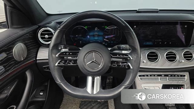 Mercedes-Benz E-Class W213 2022 Белый из Кореи, фото 3