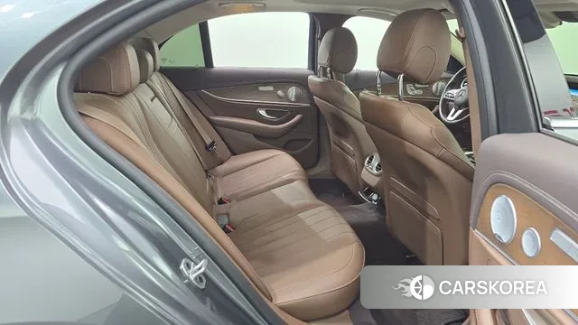 Mercedes-Benz E-Class W213 2019 Серый из Кореи, фото 3
