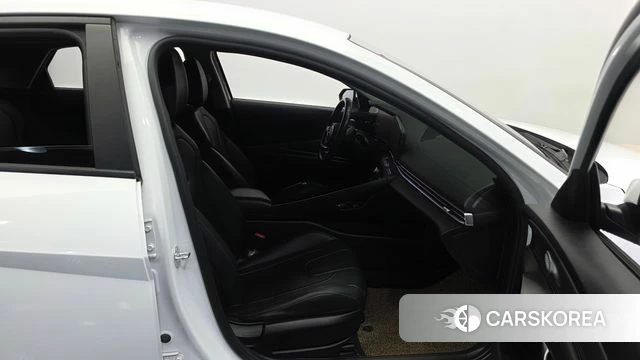Hyundai Avante (CN7) 2021 Белый из Кореи, фото 3