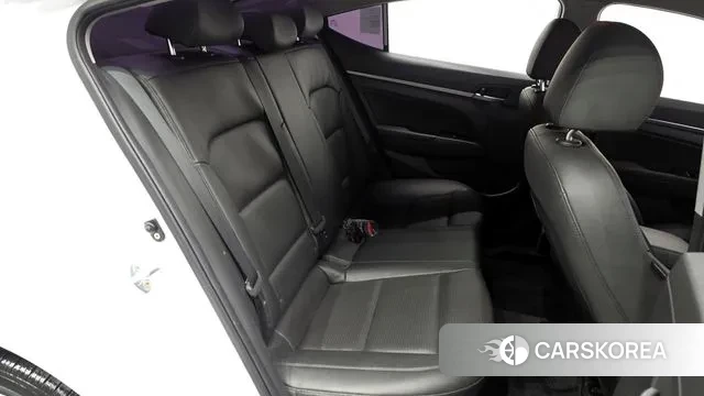 Hyundai Avante AD 2018 Белый из Кореи, фото 3