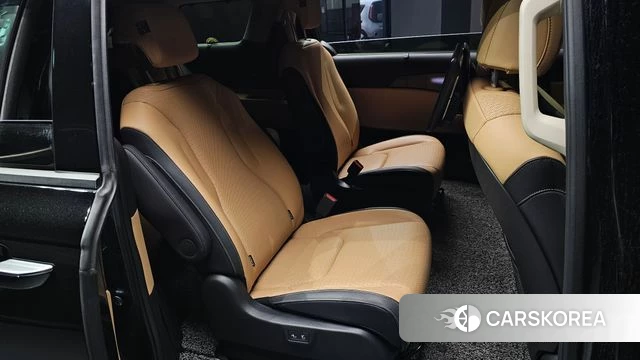 Kia Carnival 4th generation 2023 Черный из Кореи, фото 3