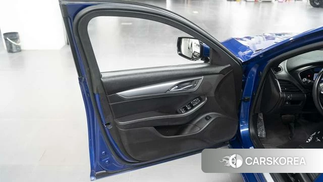 Cadillac CT5 2023 Синий из Китая, фото 3