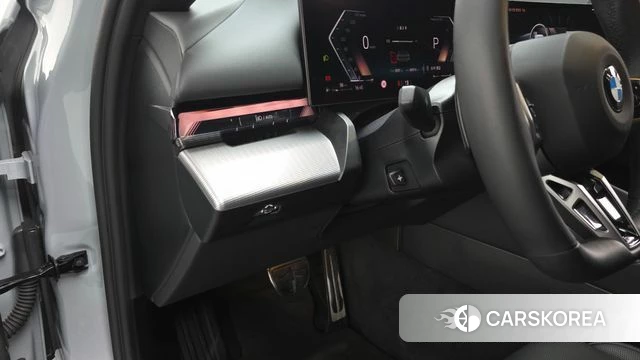 BMW 5 Series (G60) 2025 Серебристо-серый из Кореи, фото 3