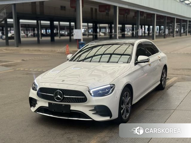 Mercedes-Benz E-class 2023 Белый из Китая, фото 3