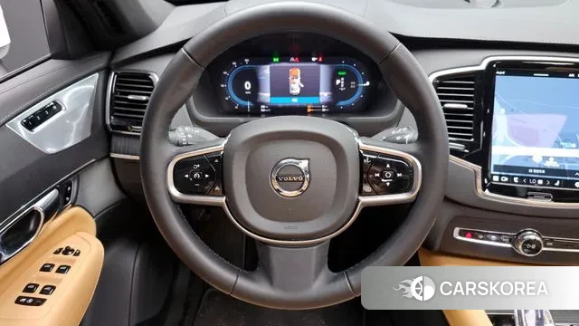 Volvo XC90 second Generation 2024 Белый из Кореи, фото 3