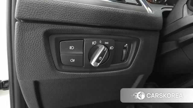 BMW 1 Series (F20) 2018 Белый из Кореи, фото 3