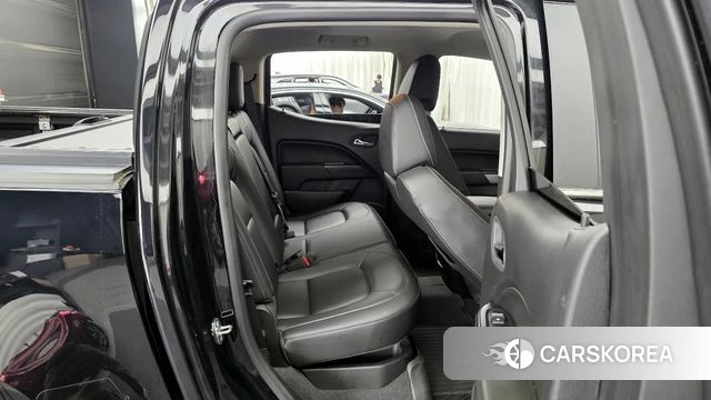 Chevrolet (GM Daewoo) Real New Colorado 2022 Черный из Кореи, фото 3