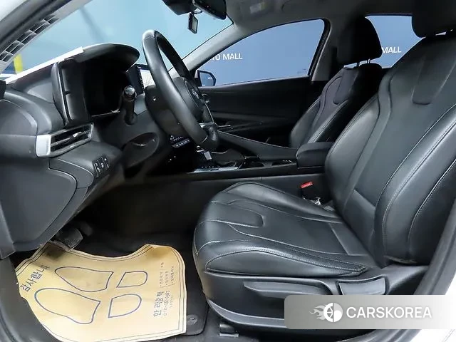 Hyundai Avante Hybrid (CN7) 2021 Белый из Кореи, фото 3