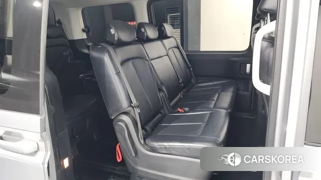 Hyundai Staria 2022 Серебряный из Кореи, фото 3