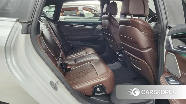 BMW 6 Series GT (G32) 2023 Белый из Кореи, фото 3