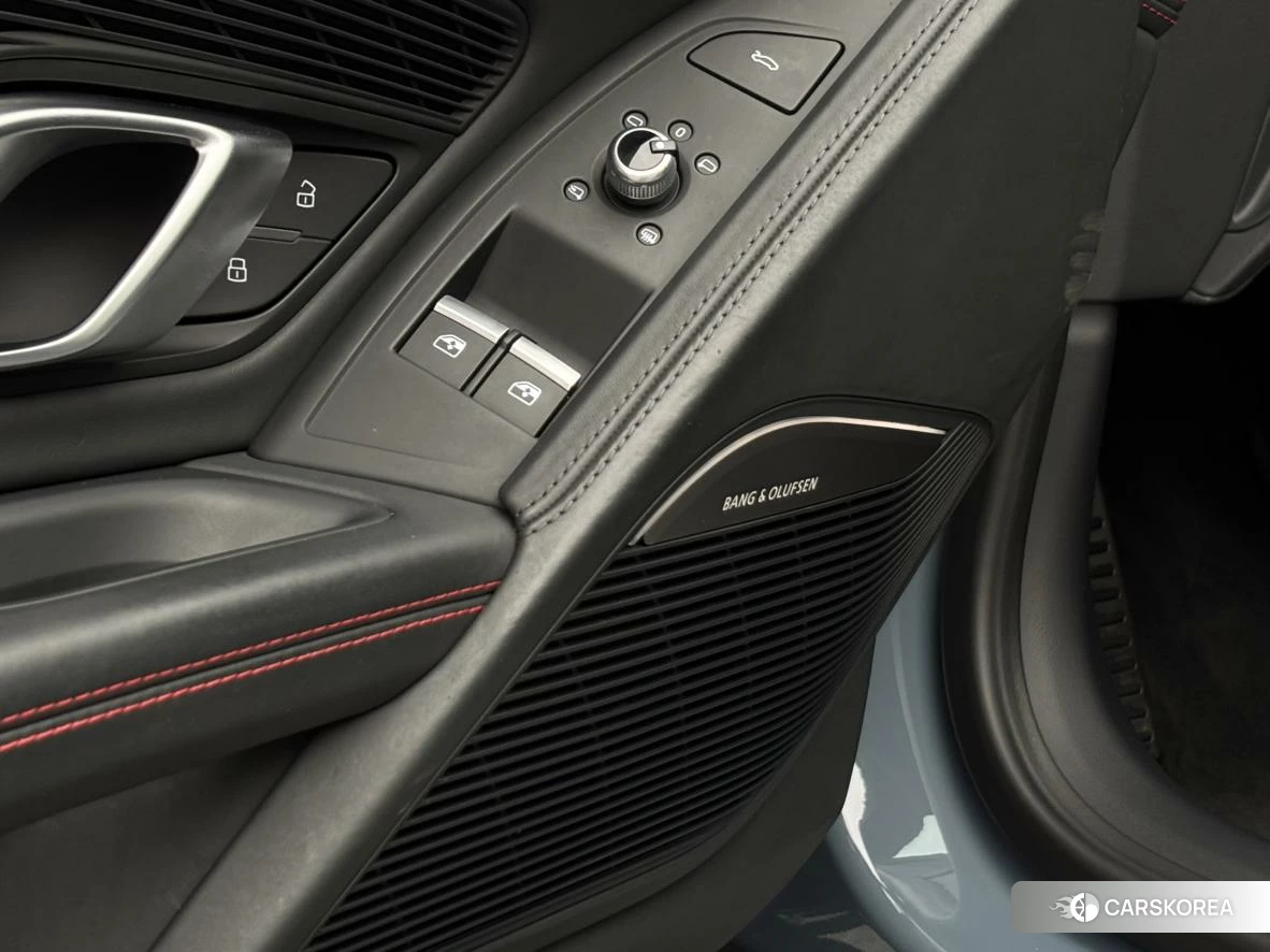 Audi R8 2021 Синий из Китая, фото 3