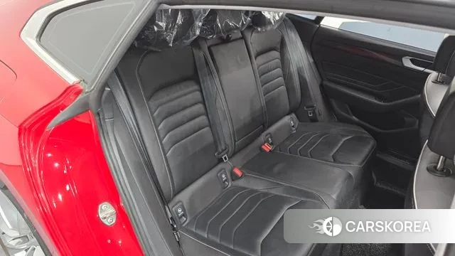 Volkswagen Arteon 2023 Красный из Кореи, фото 3