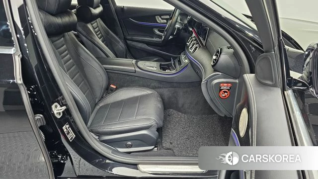 Mercedes-Benz E-Class W213 2022 Черный из Кореи, фото 3