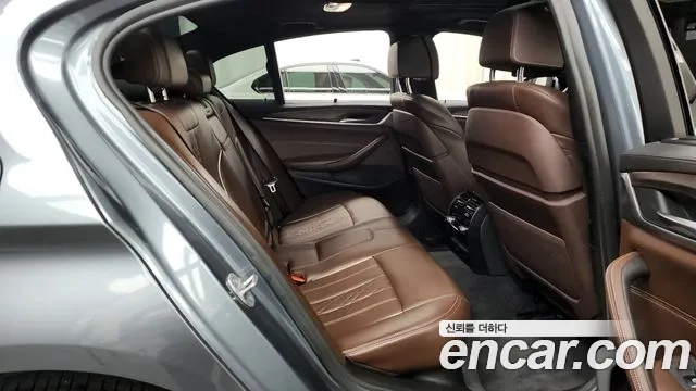 BMW 5 Series (G30) 2018 Серый из Кореи, фото 3