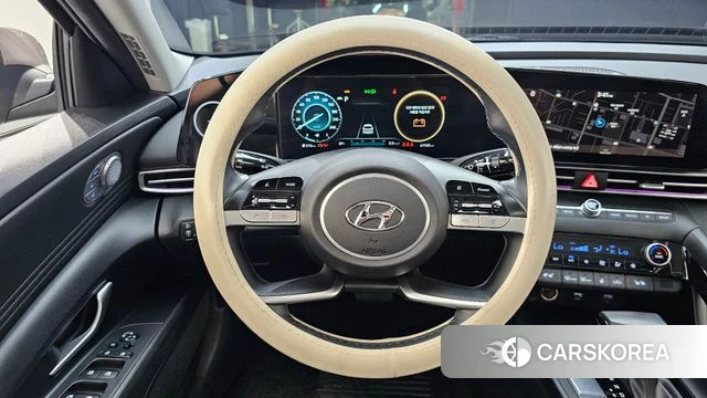 Hyundai Avante Hybrid (CN7) 2022 Серебристо-серый из Кореи, фото 3