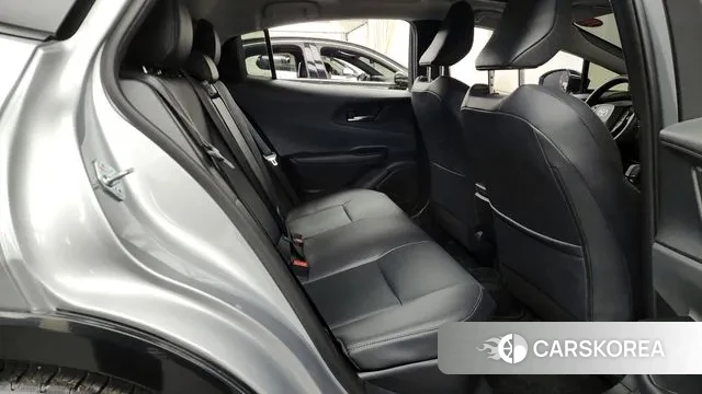 Toyota Prius 5th Generation 2024 Серебристо-серый из Кореи, фото 3