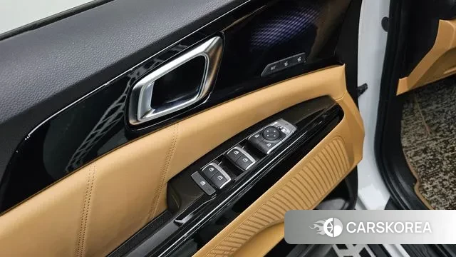 Kia Carnival 4th generation 2023 Белый из Кореи, фото 3