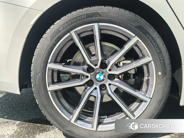 BMW 3 series 2023 Белый из Китая, фото 3