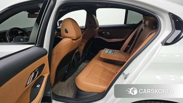 BMW 3 Series (G20) 2022 Белый из Кореи, фото 3