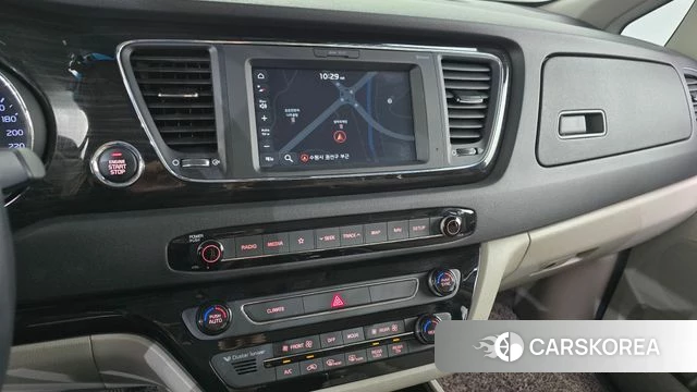 Kia The New Carnival 2018 Серый из Кореи, фото 3