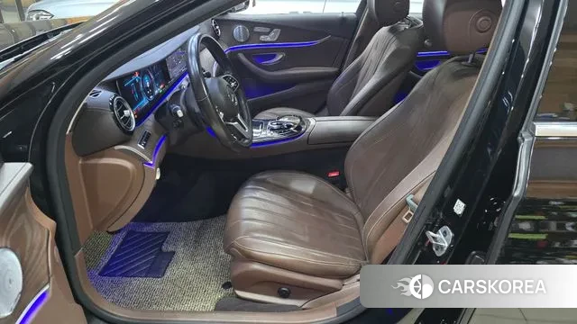 Mercedes-Benz E-Class W213 2019 Черный из Кореи, фото 3