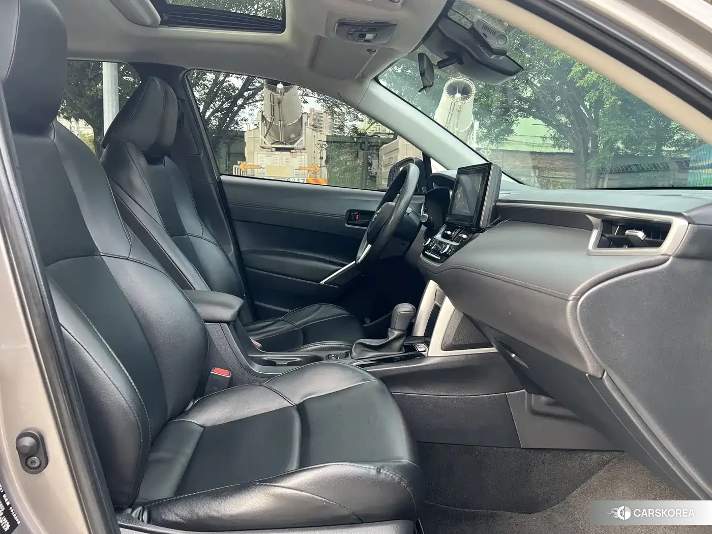 Toyota Frontlander 2023 Silver/gray из Китая, фото 3