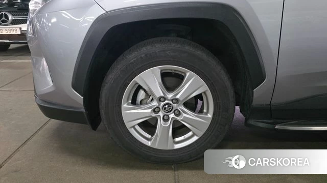 Toyota RAV4 5th Generation 2019 Серебряный из Кореи, фото 3