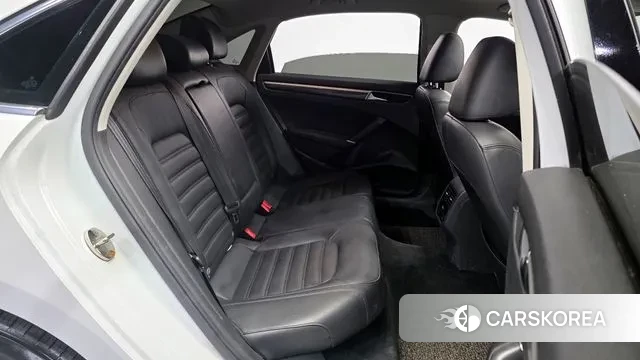 Volkswagen The New Passat 2018 Белый из Кореи, фото 3