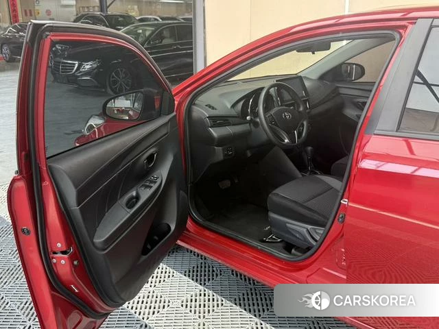 Toyota Vios 2022 Красный из Китая, фото 3