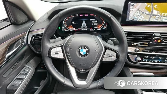 BMW 6 Series GT (G32) 2022 Белый из Кореи, фото 3