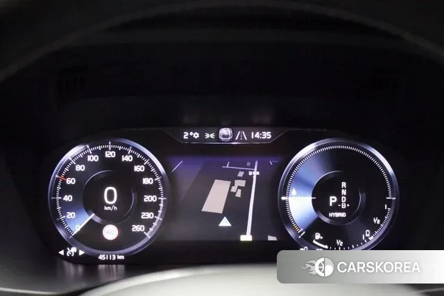 Volvo XC60 second Generation 2021 Белый из Кореи, фото 3