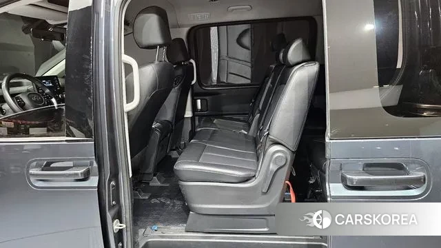 Hyundai Staria 2022 Серый из Кореи, фото 3