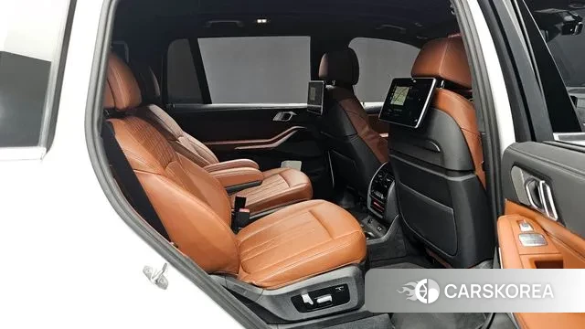 BMW X7 (G07) 2022 Белый из Кореи, фото 3