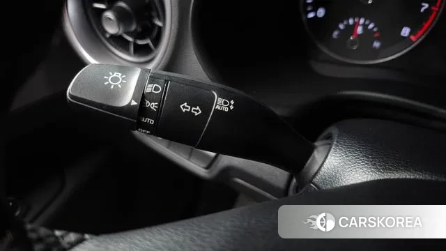 Kia The New K3 2nd generation 2021 Белый из Кореи, фото 3