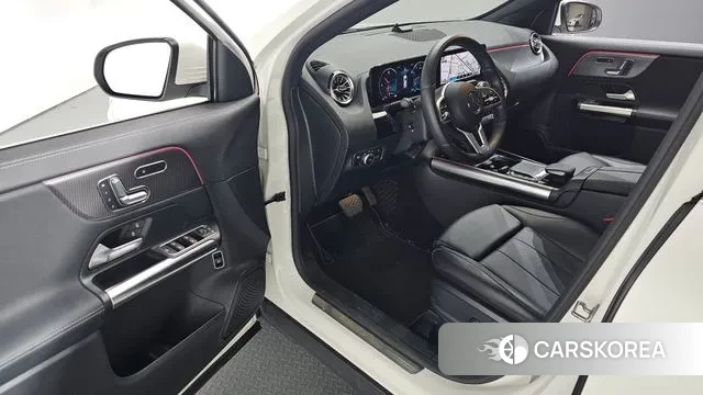 Mercedes-Benz GLA - Class H247 2021 Белый из Кореи, фото 3