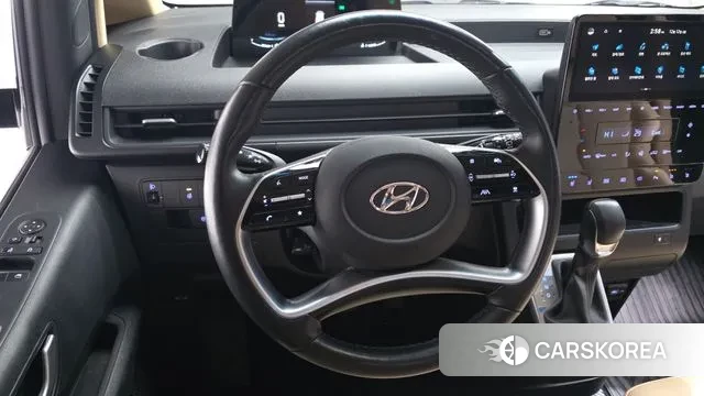 Hyundai Staria 2023 Черный из Кореи, фото 3