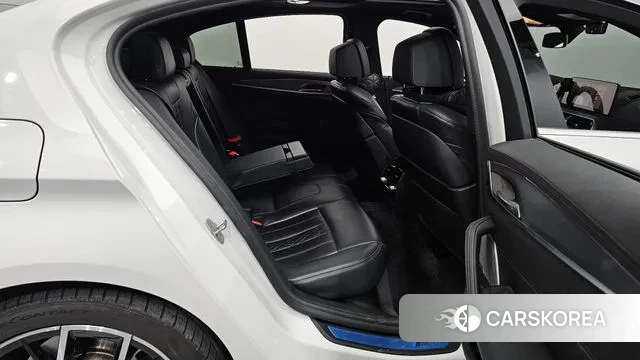 BMW 5 Series (G30) 2021 Белый из Кореи, фото 3