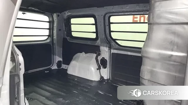 Hyundai Staria 2021 Серебристо-серый из Кореи, фото 3