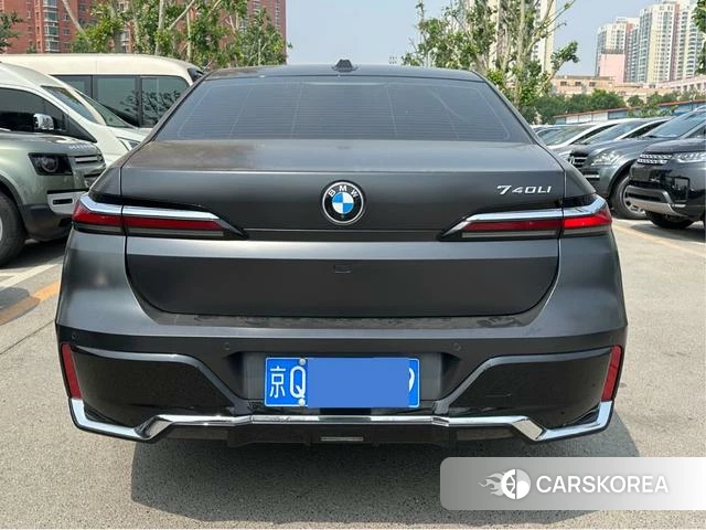 BMW 7 series 2023 Черный из Китая, фото 3