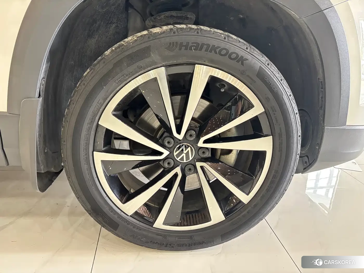 Volkswagen Tharu 2022 Белый из Китая, фото 3