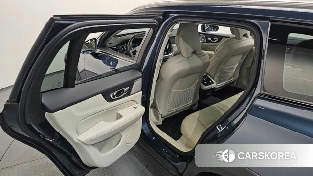Volvo V60 Cross-Country 2nd Generation 2019 Синий из Кореи, фото 3